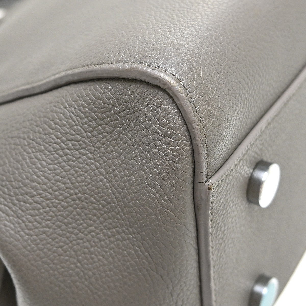 Saint Laurent Rive Gauche Cabas Leather Gray Calfskin Handbag (Pre-Owned)