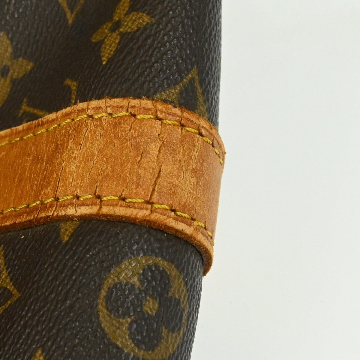 Louis Vuitton Keepall Monogram Canvas Brown Canvas Travel Bag Bag (Pre-Owned)