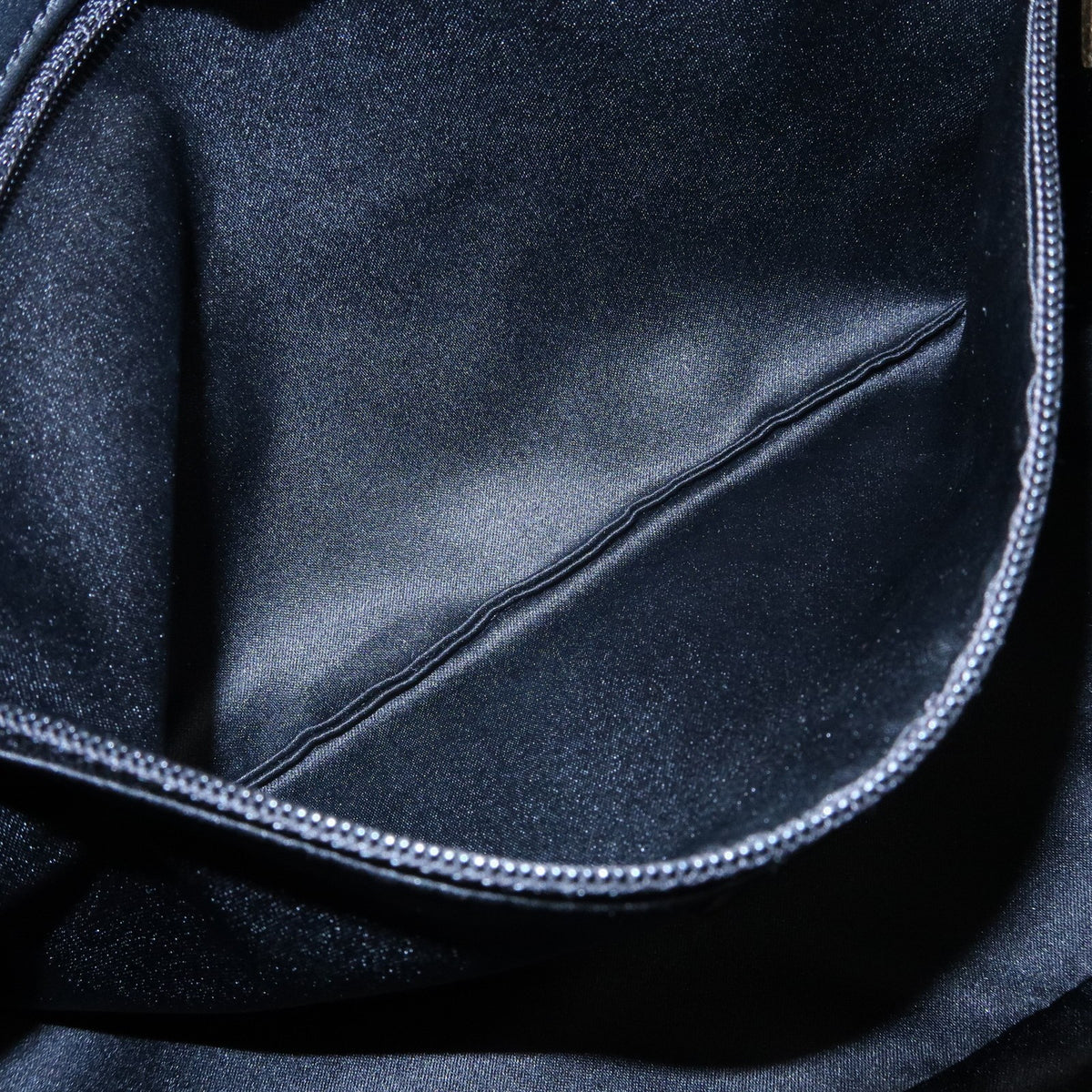 Chanel V Stitch Leather Black Calfskin Handbag (Pre-Owned)