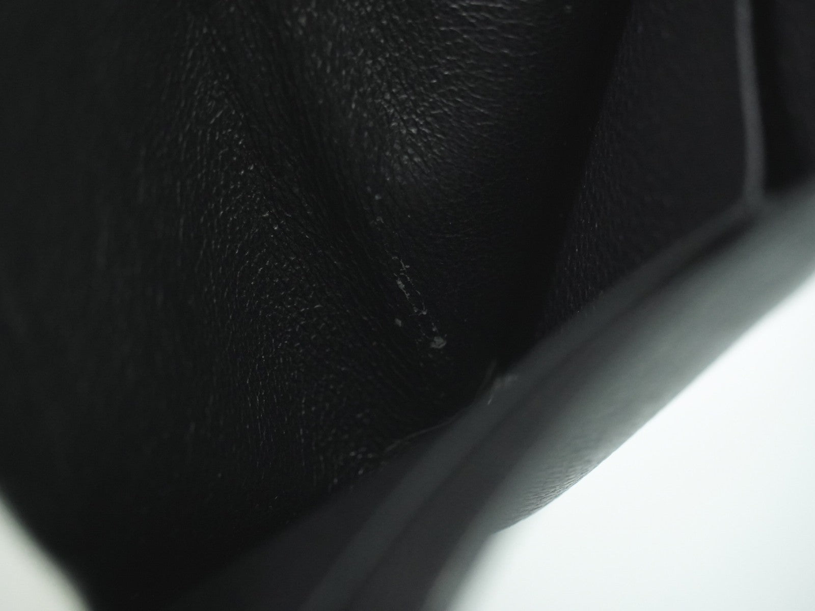Saint Laurent Compact Matelasse Leather Black Leather Wallets Accessory (Pre-Owned)