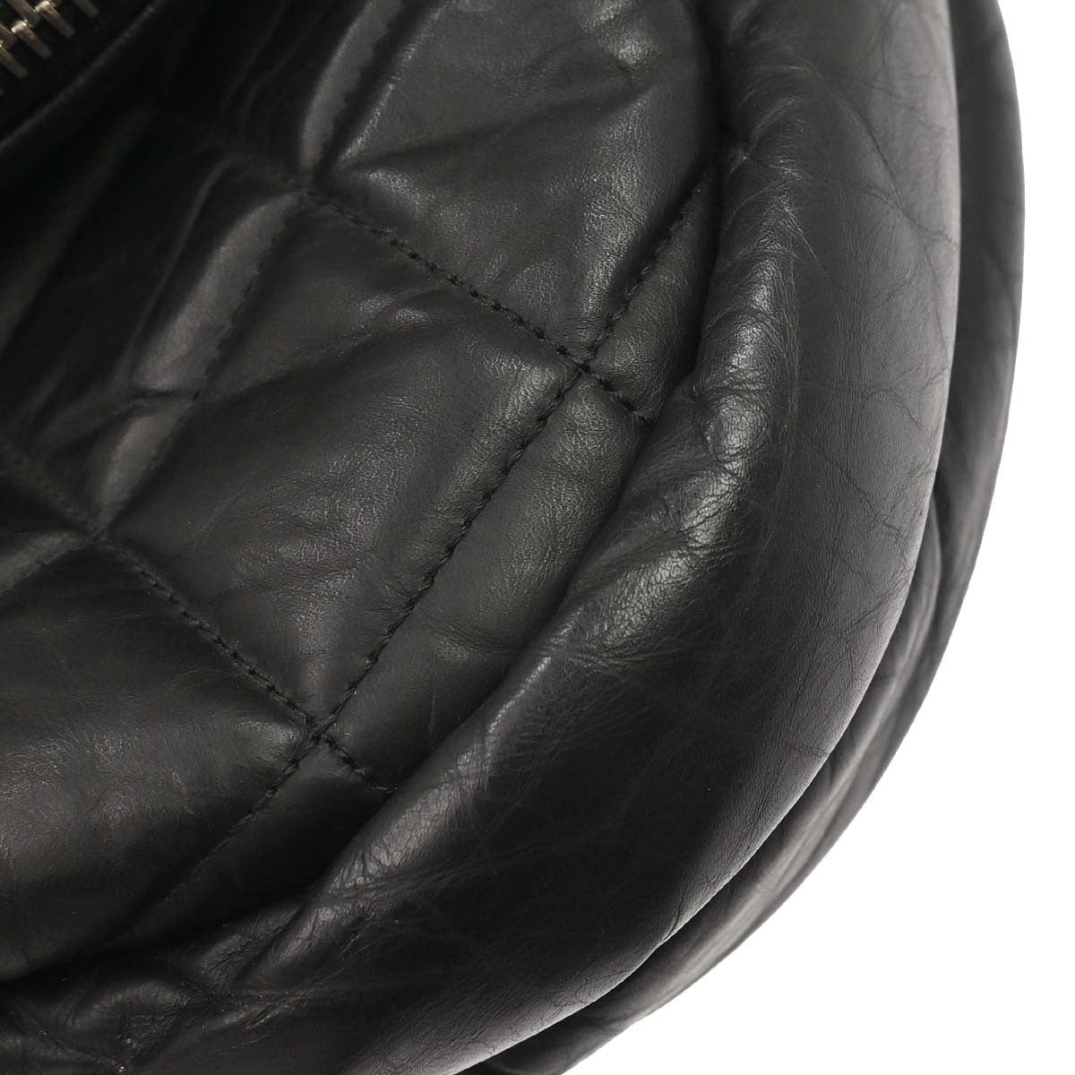 Chanel Expandable Flap Messenger Quilted Aged Calfskin Black Leather Shoulder Bag Bag (Pre-Owned)