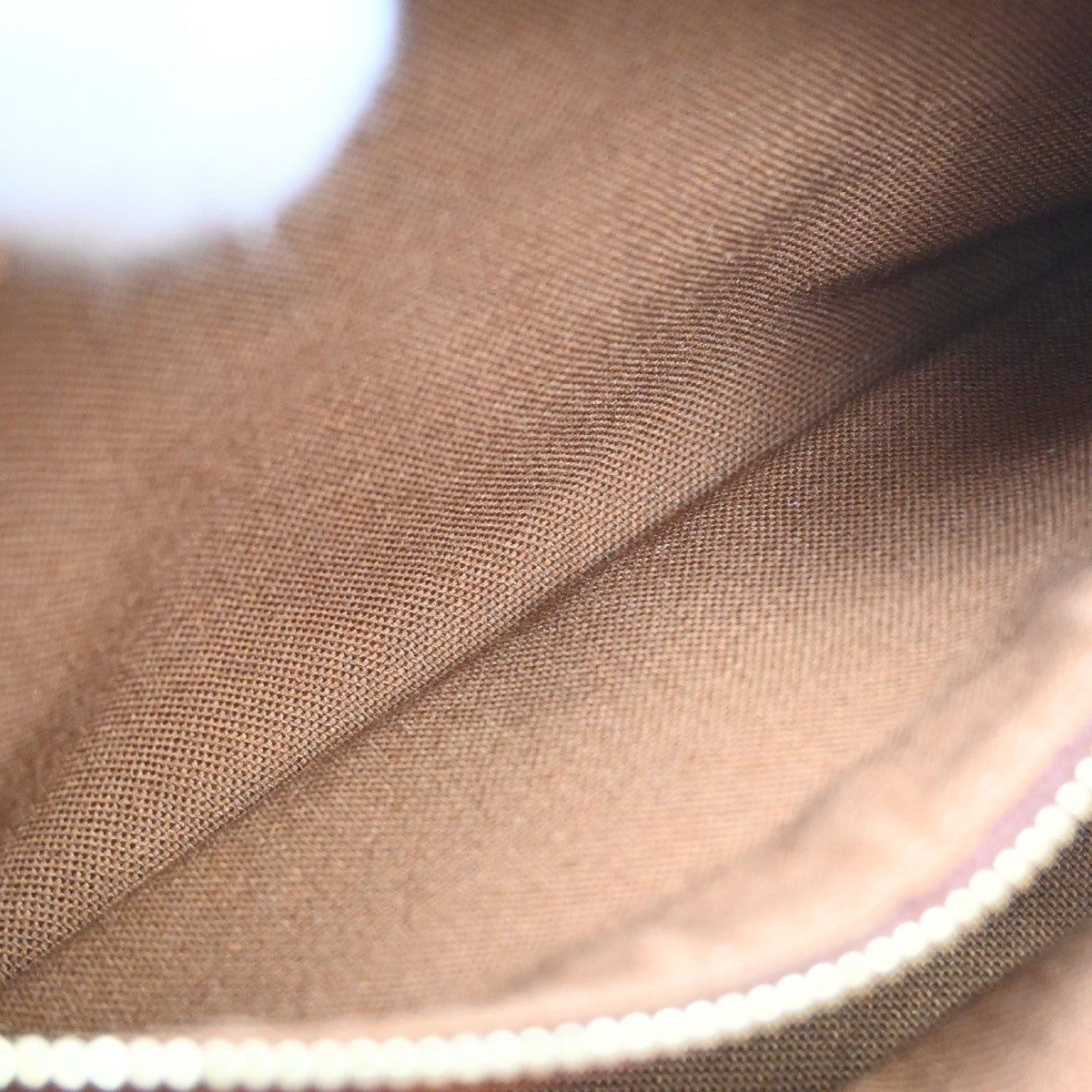 Louis Vuitton Trotteur Monogram Canvas Brown Canvas Handbag (Pre-Owned)