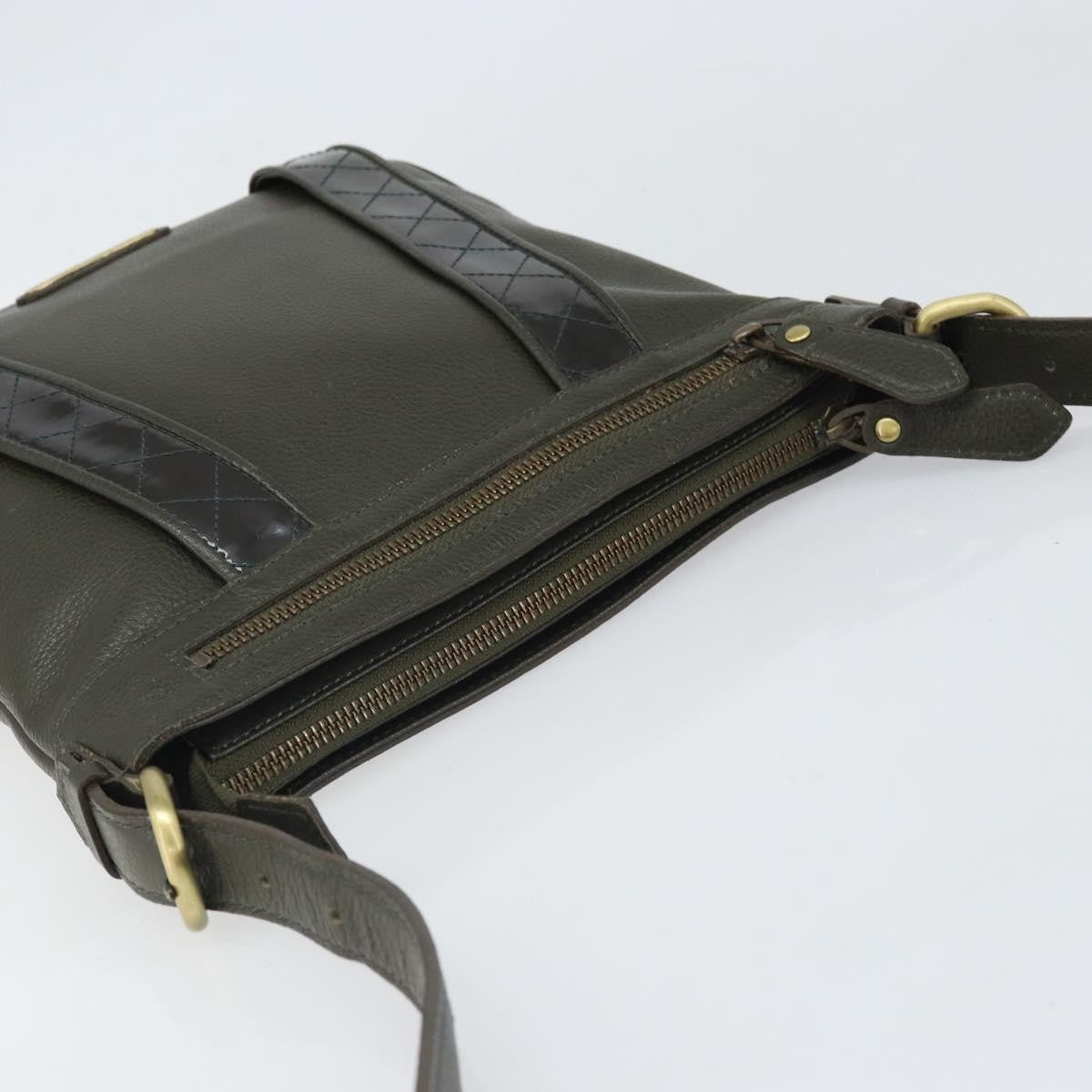 Burberry Vintage Leather Khaki Leather Shoulder Bag Bag (Pre-Owned)