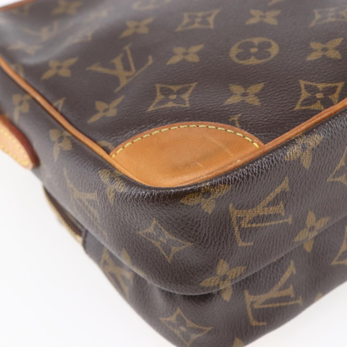 Louis Vuitton Amazone Monogram Canvas Brown Canvas Shoulder Bag Bag (Pre-Owned)