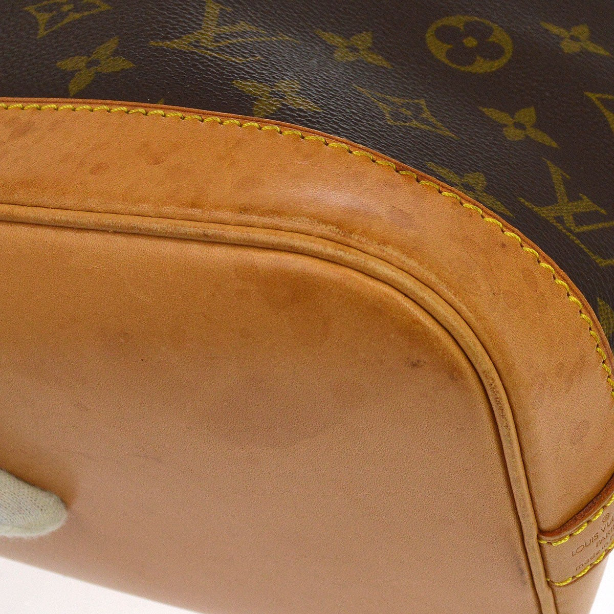 Louis Vuitton Alma Monogram Canvas Brown Canvas Handbag (Pre-Owned)