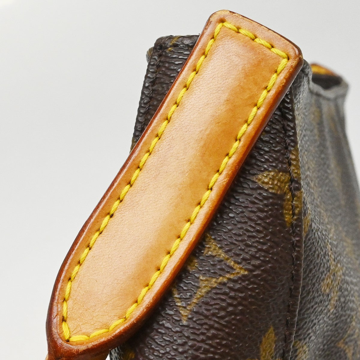 Louis Vuitton Monogram Looping Monogram Canvas Brown Canvas Shoulder Bag Bag (Pre-Owned)