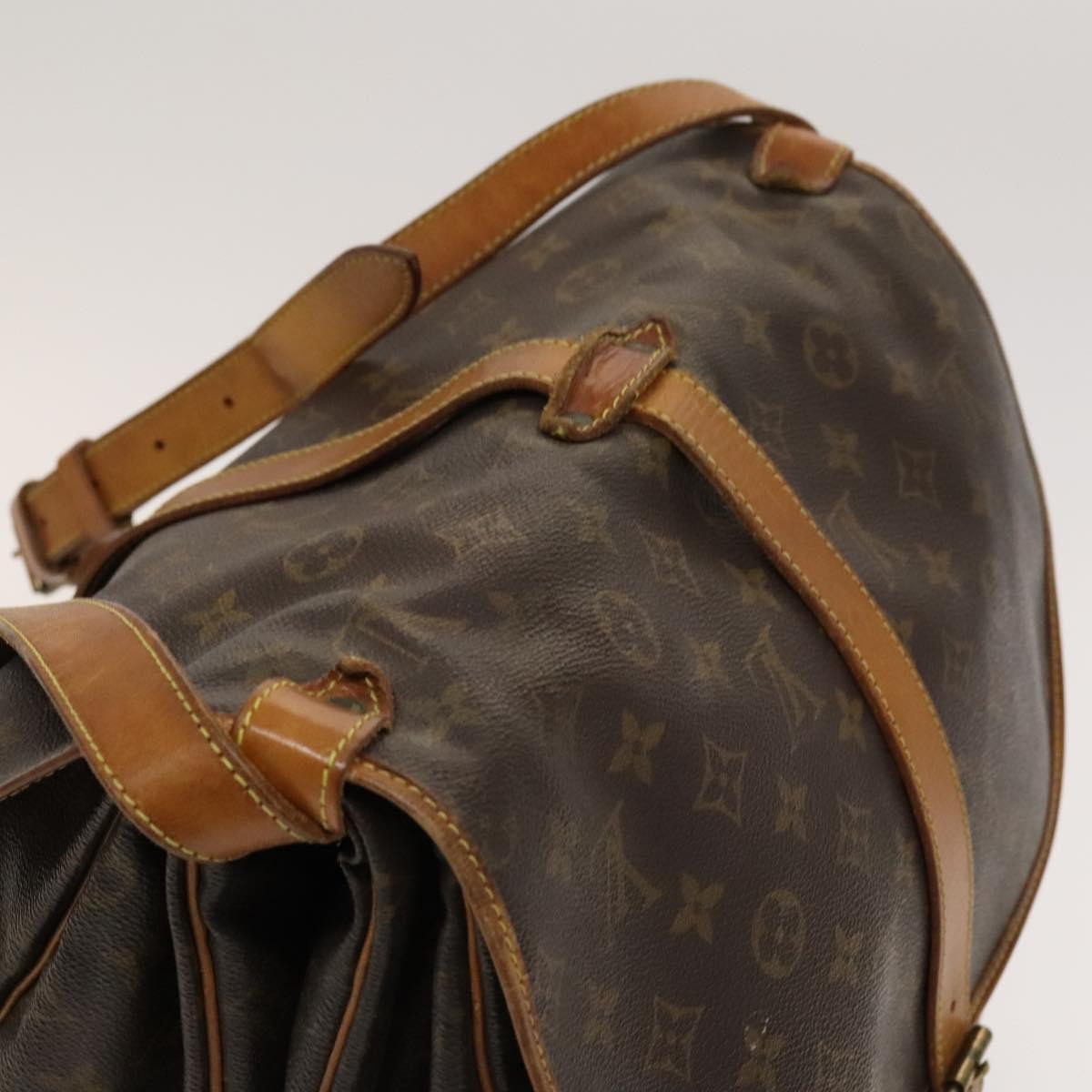 Louis Vuitton Saumur Monogram Canvas Brown Canvas Shoulder Bag Bag (Pre-Owned)