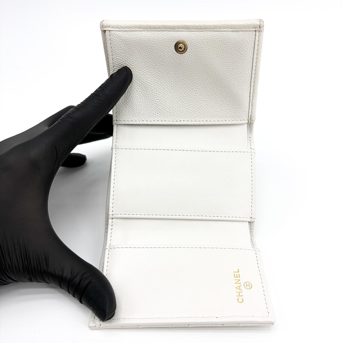 Chanel Classic Flap Card Holder Quilted Caviar White Calfskin Card Holders Accessory (Pre-Owned)
