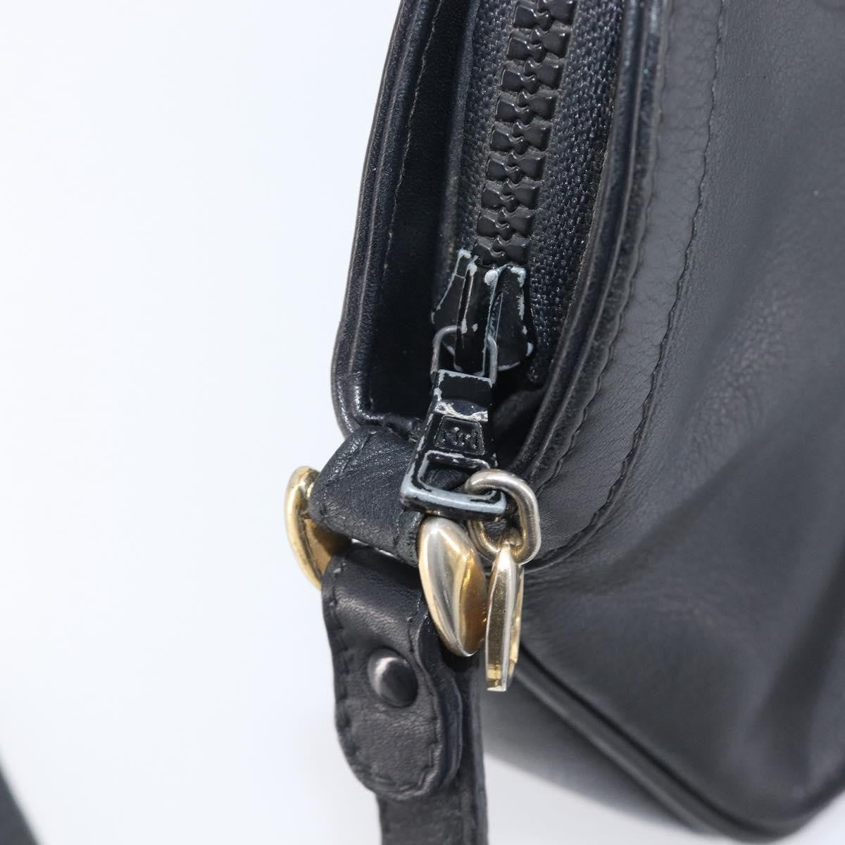 Gucci Shoulder Leather Black Leather Shoulder Bag Bag (Pre-Owned)