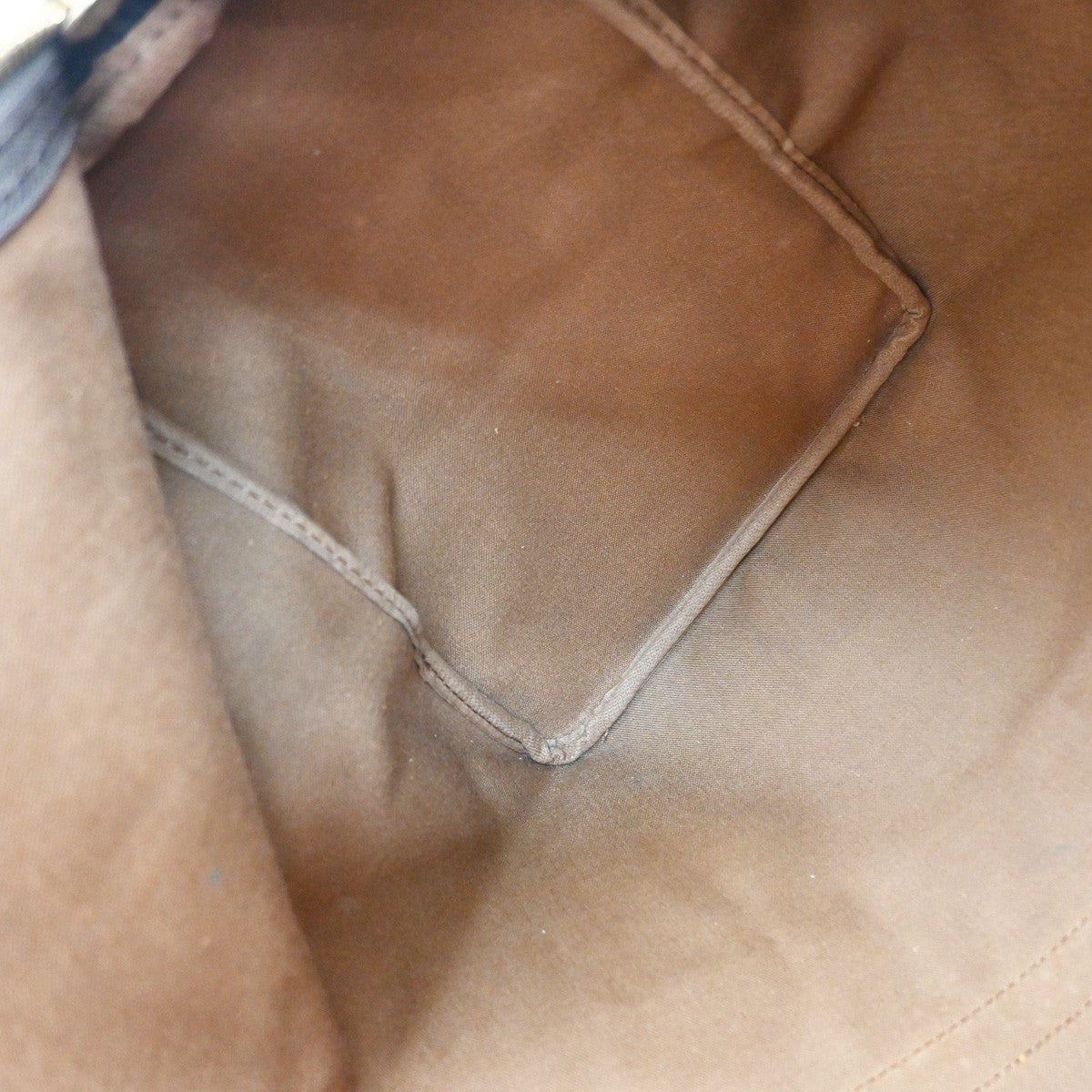 Louis Vuitton Keepall Monogram Canvas Brown Canvas Travel Bag Bag (Pre-Owned)