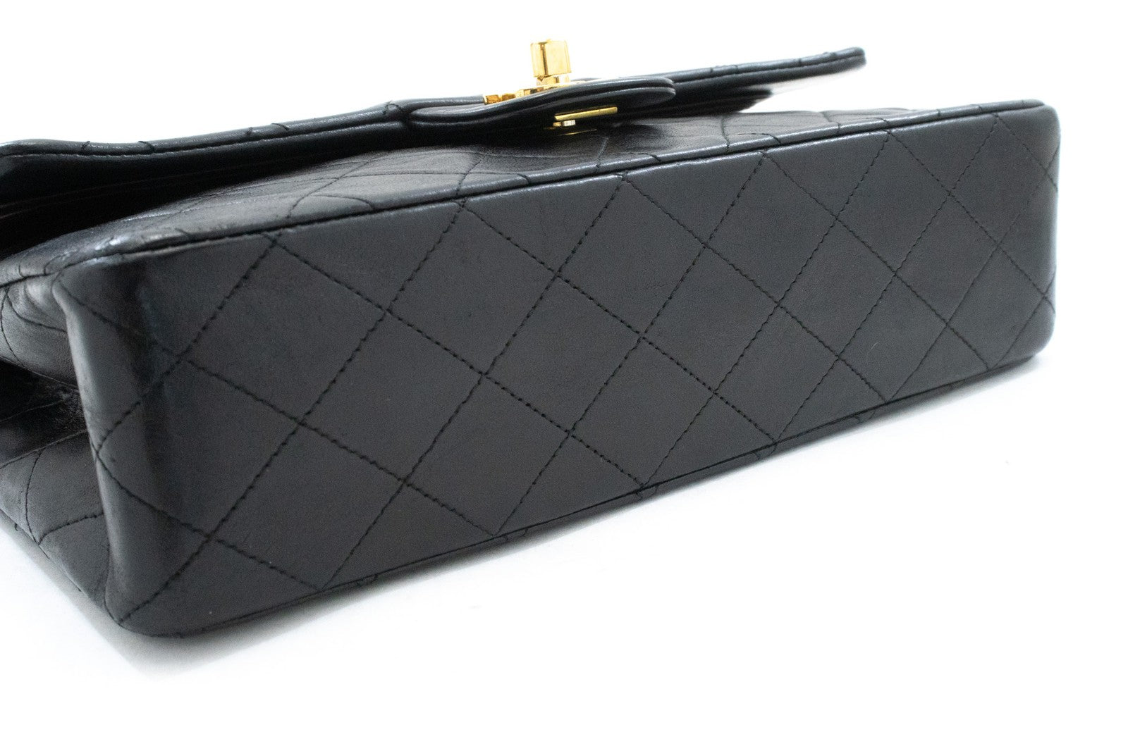 Chanel Classic Flap Lambskin Black Leather Crossbody Bag Bag (Pre-Owned)