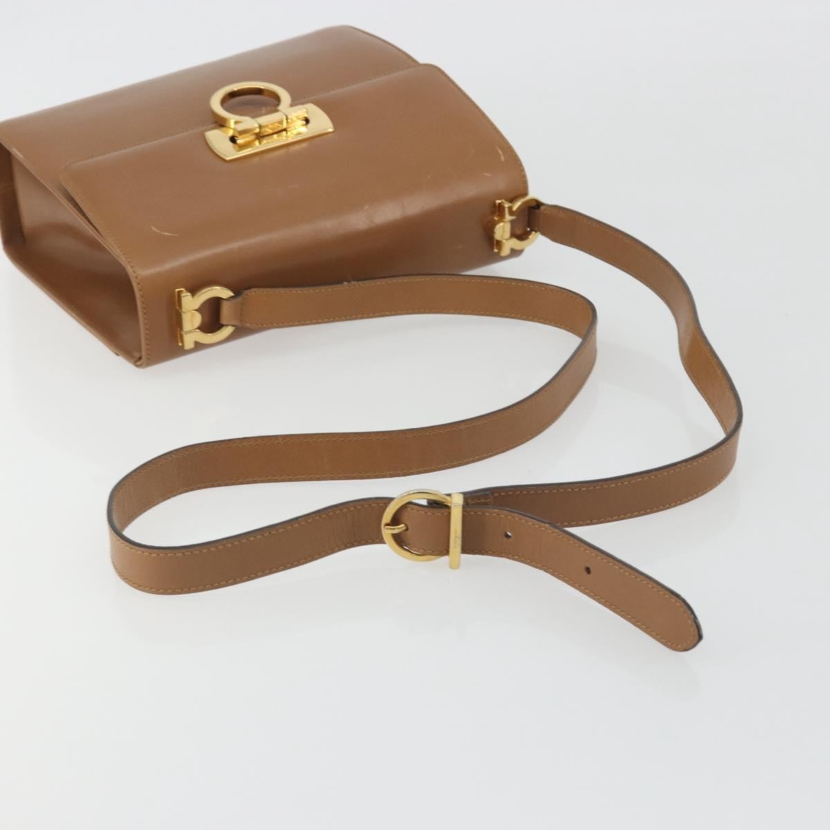 Salvatore Ferragamo Gancini Leather Brown Leather Shoulder Bag Bag (Pre-Owned)