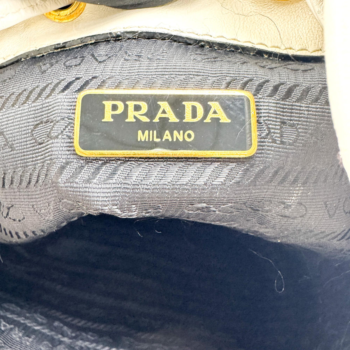 Prada Duet Drawstring Bucket Leather White Leather Handbag (Pre-Owned)