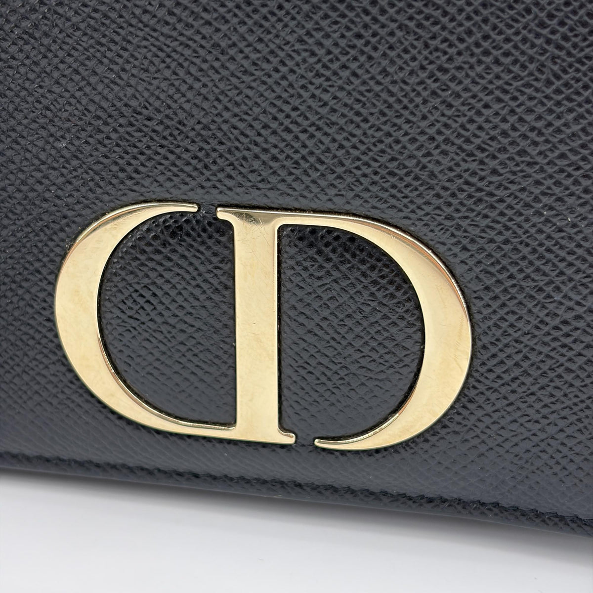 Christian Dior 30 Montaigne 2-In-1 Leather Black Calfskin Clutche & Pouche Bag (Pre-Owned)
