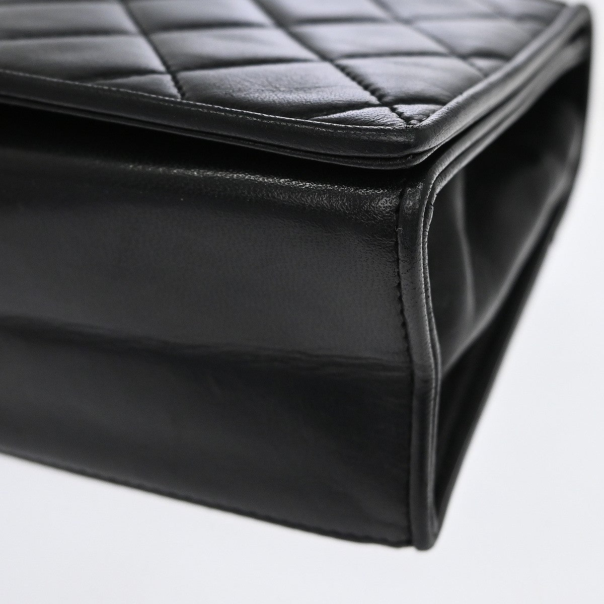 Chanel Vintage Cc Full Flap Quilted Lambskin Black Leather Shoulder Bag Bag (Pre-Owned)