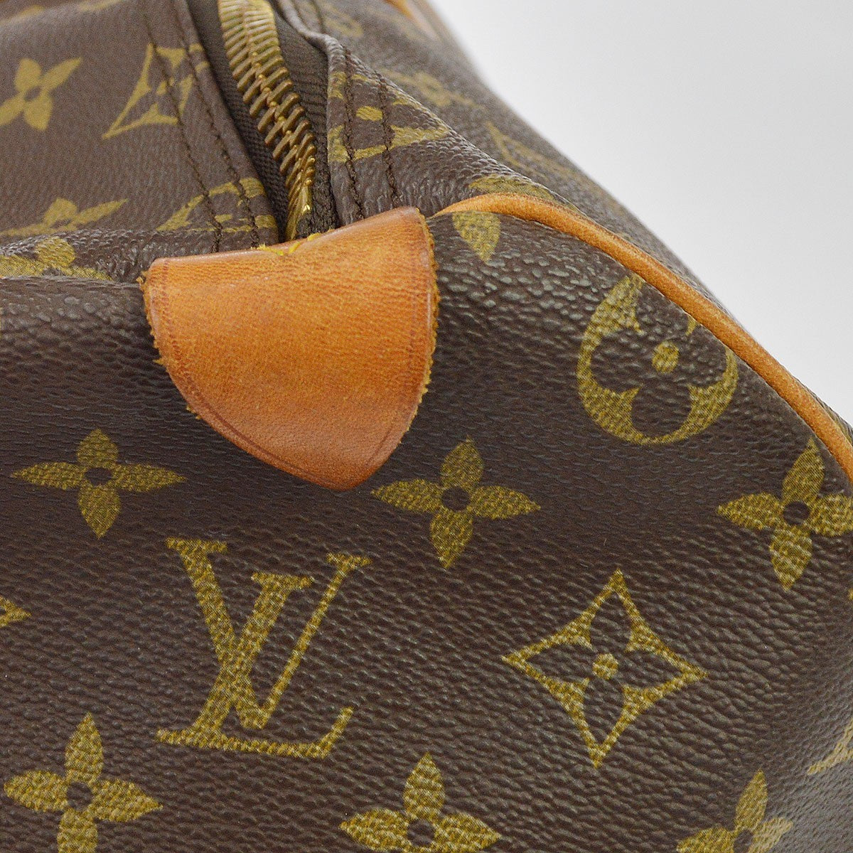 Louis Vuitton Keepall Monogram Canvas Brown Canvas Travel Bag Bag (Pre-Owned)