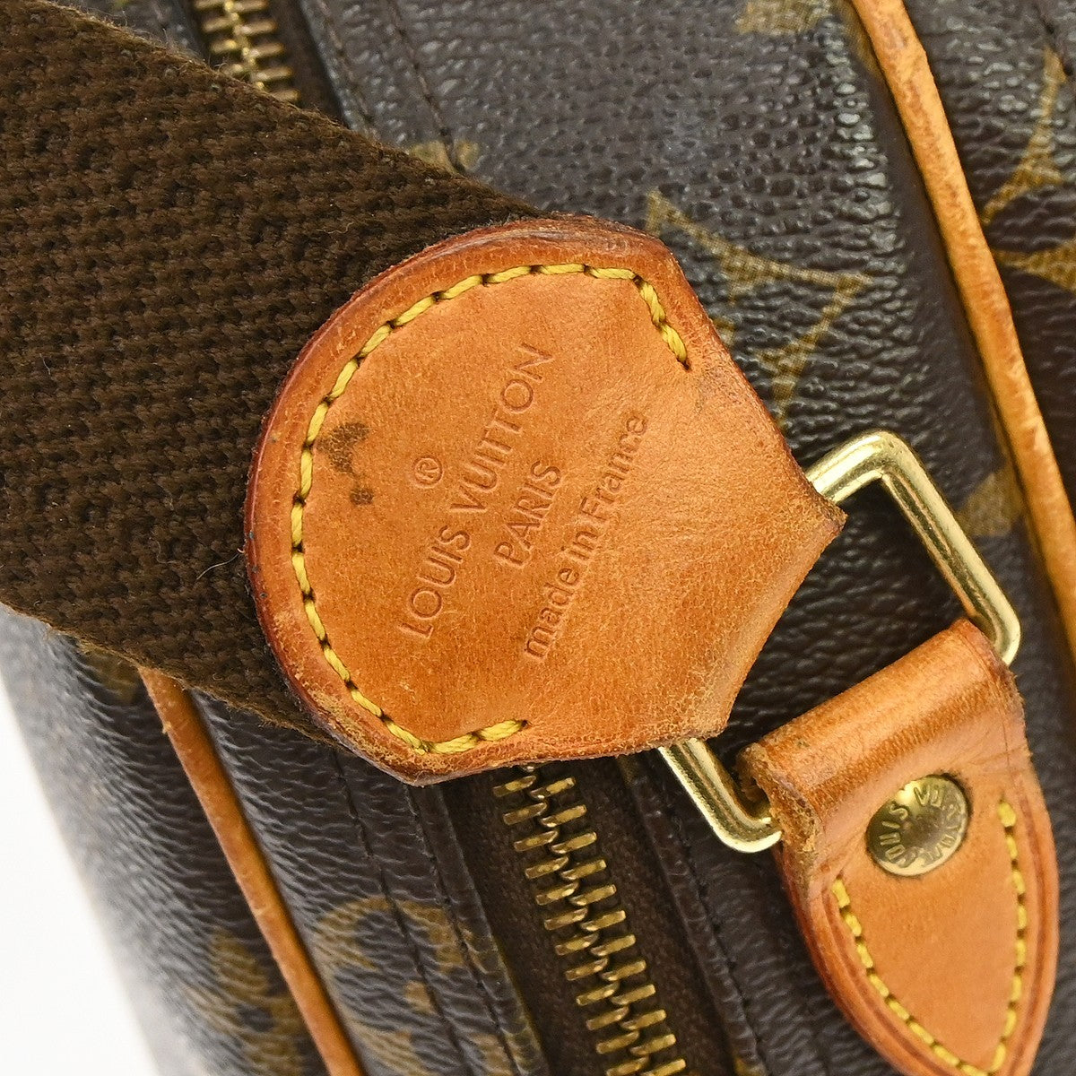 Louis Vuitton Reporter Monogram Canvas Brown Canvas Shoulder Bag Bag (Pre-Owned)
