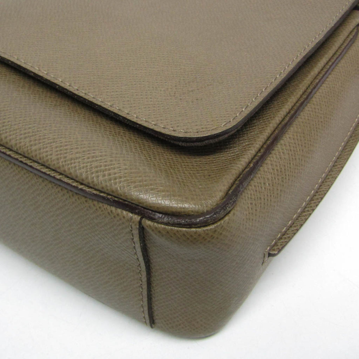 Louis Vuitton Roman Taiga Leather Beige Leather Shoulder Bag Bag (Pre-Owned)