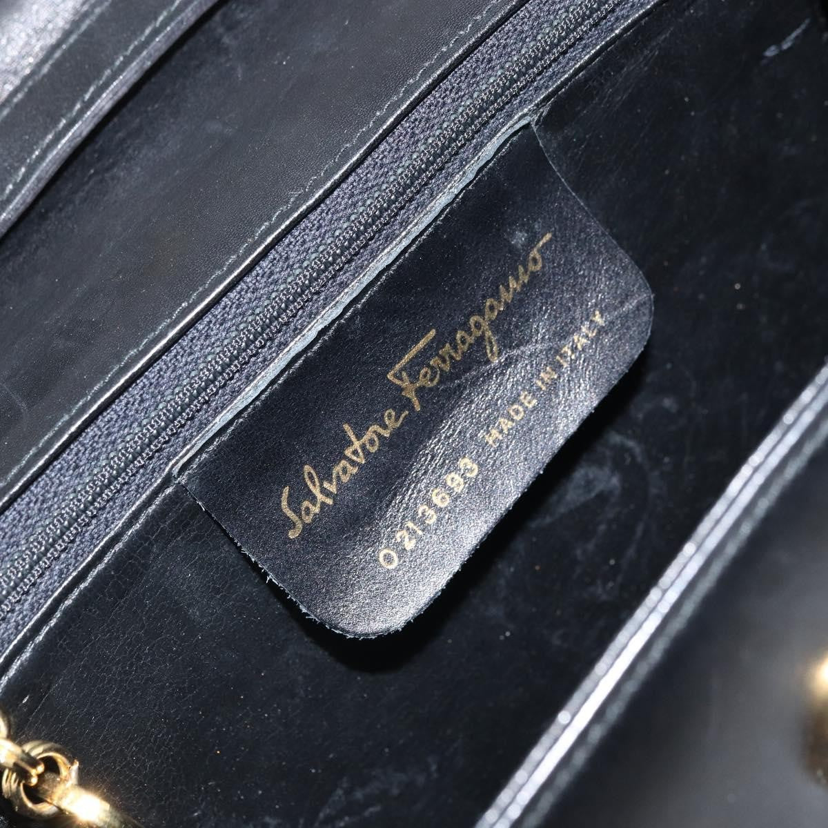 Salvatore Ferragamo Vintage Leather Black Leather Shoulder Bag Bag (Pre-Owned)