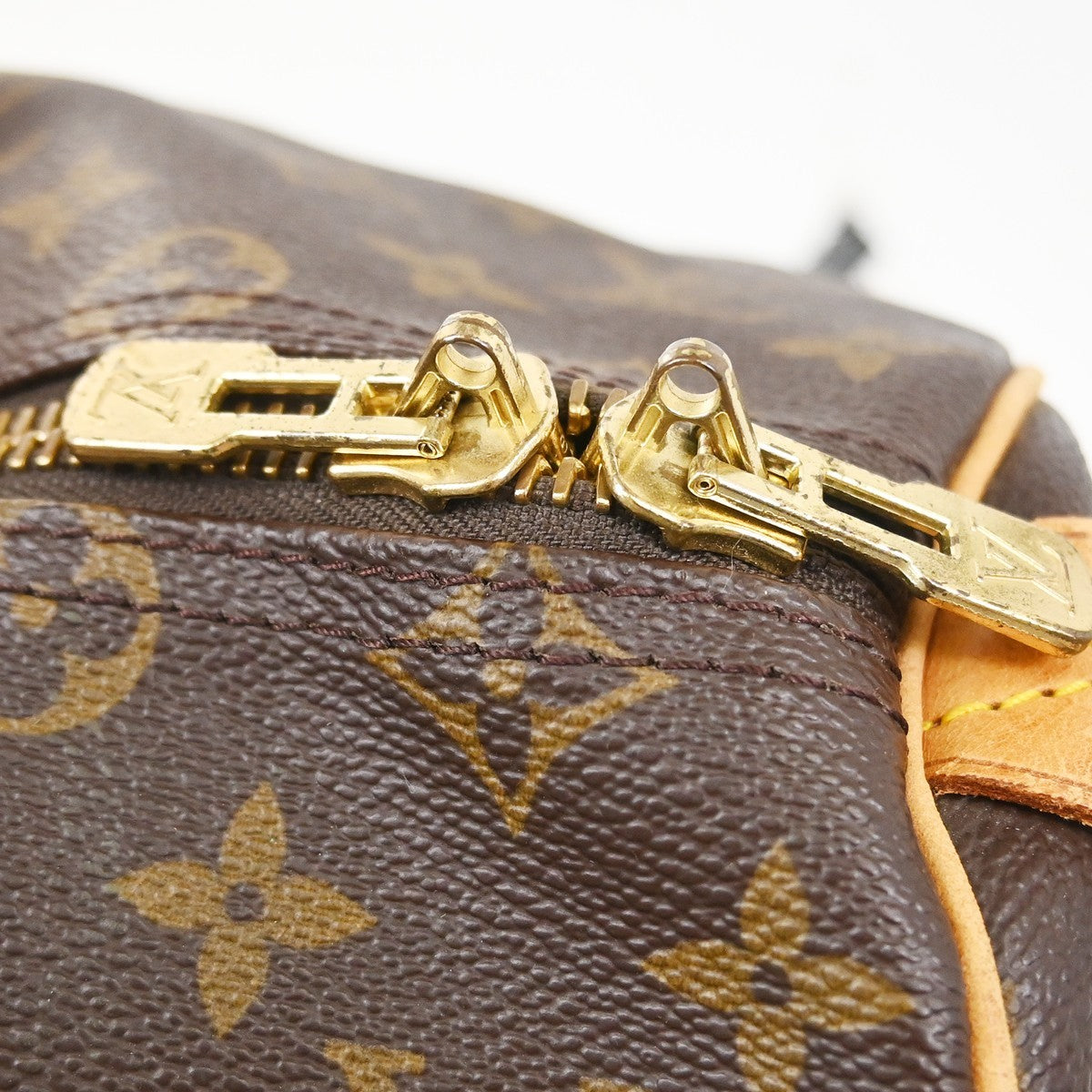 Louis Vuitton Keepall Monogram Canvas Brown Canvas Travel Bag Bag (Pre-Owned)