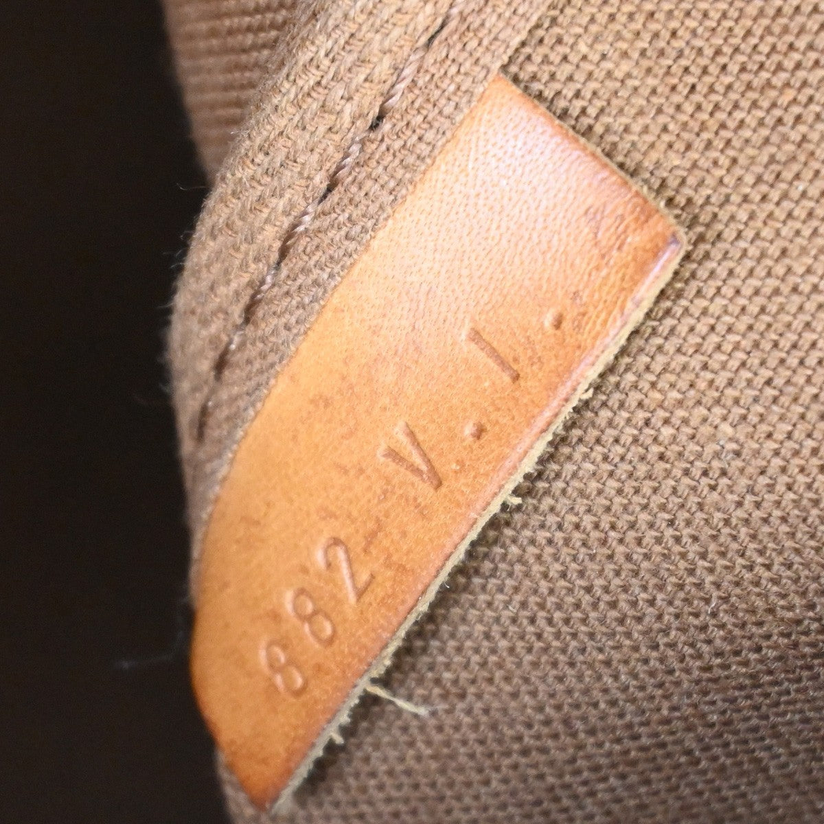 Louis Vuitton Saumur Monogram Brown Canvas Shoulder Bag Bag (Pre-Owned)