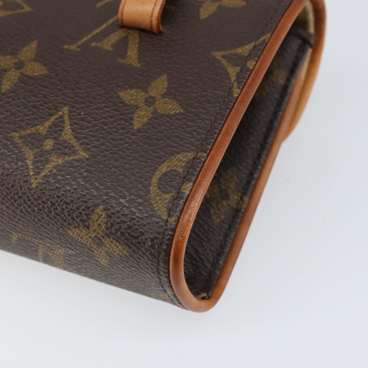 Louis Vuitton Florentine Pochette Canvas Brown Canvas Clutche & Pouche Bag (Pre-Owned)