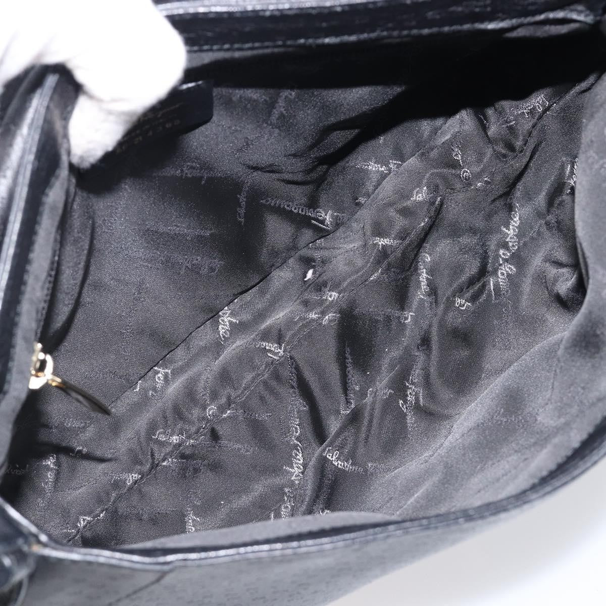 Salvatore Ferragamo Gancini Leather Black Leather Shoulder Bag Bag (Pre-Owned)