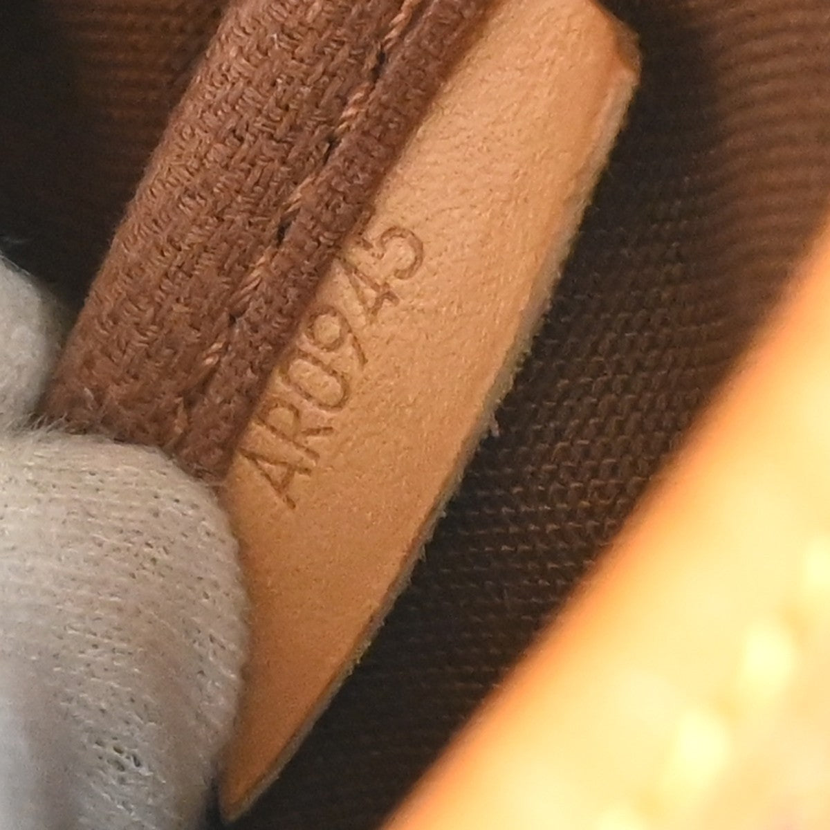 Louis Vuitton Saumur Monogram Canvas Brown Canvas Shoulder Bag Bag (Pre-Owned)
