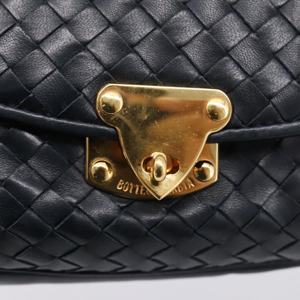 Bottega Veneta Shoulder Leather Black Leather Shoulder Bag Bag (Pre-Owned)
