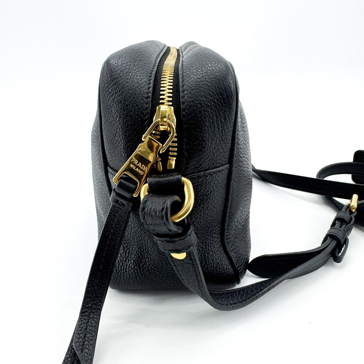 Prada Camera Vitello Phenix Black Leather Handbag (Pre-Owned)