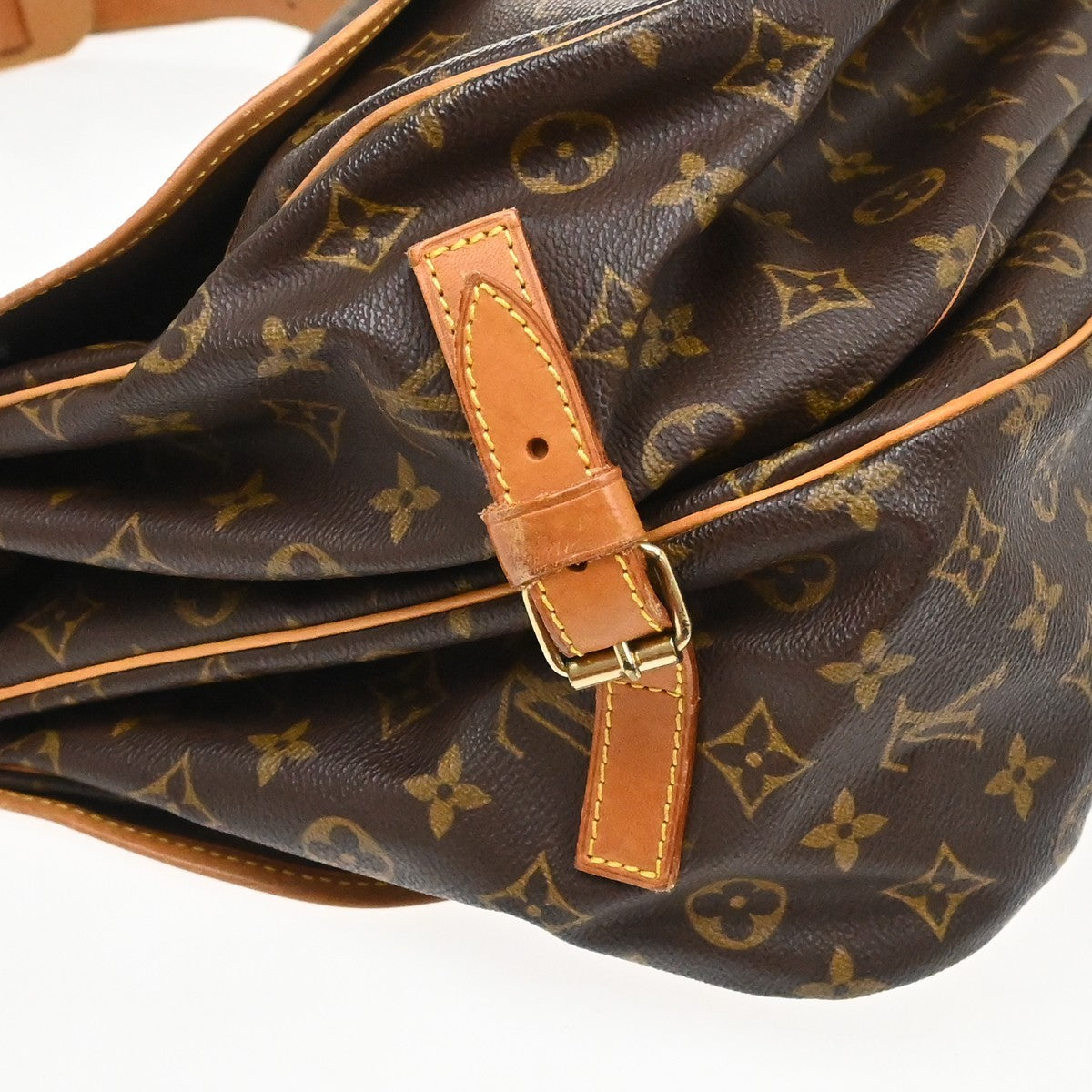 Louis Vuitton Saumur Monogram Canvas Brown Canvas Shoulder Bag Bag (Pre-Owned)