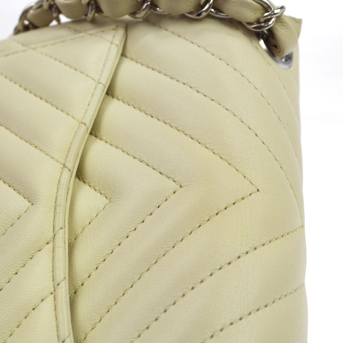 Chanel Classic Single Flap Chevron Lambskin Beige Leather Handbag (Pre-Owned)