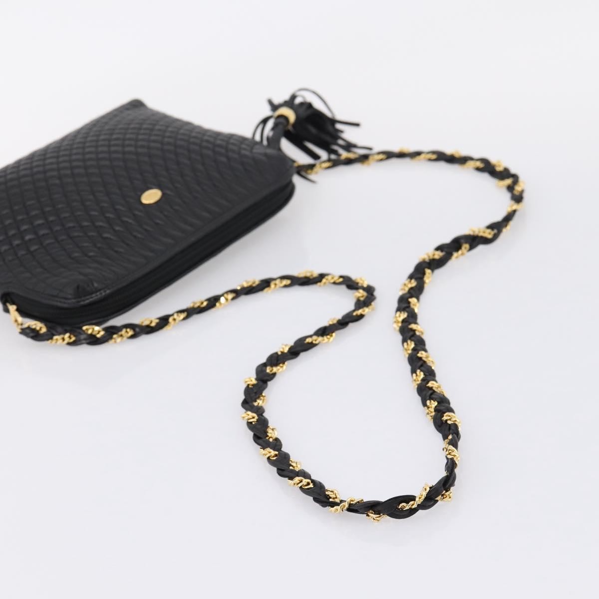 Bally Vintage Chain Quilted Leather Black Leather Shoulder Bag Bag (Pre-Owned)