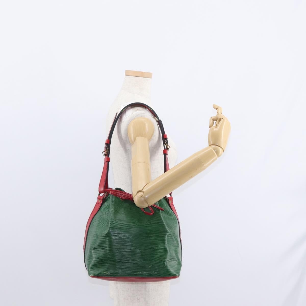 Louis Vuitton Bicolor Petit Noe Epi Leather Green Leather Shoulder Bag Bag (Pre-Owned)