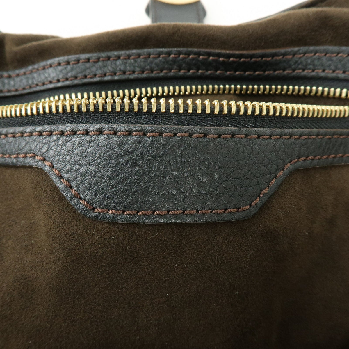 Louis Vuitton L Hobo Mahina Leather Black Leather Shoulder Bag Bag (Pre-Owned)