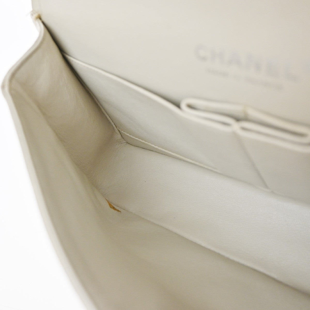 Chanel Vintage Classic Double Flap Quilted Caviar White Leather Shoulder Bag Bag (Pre-Owned)