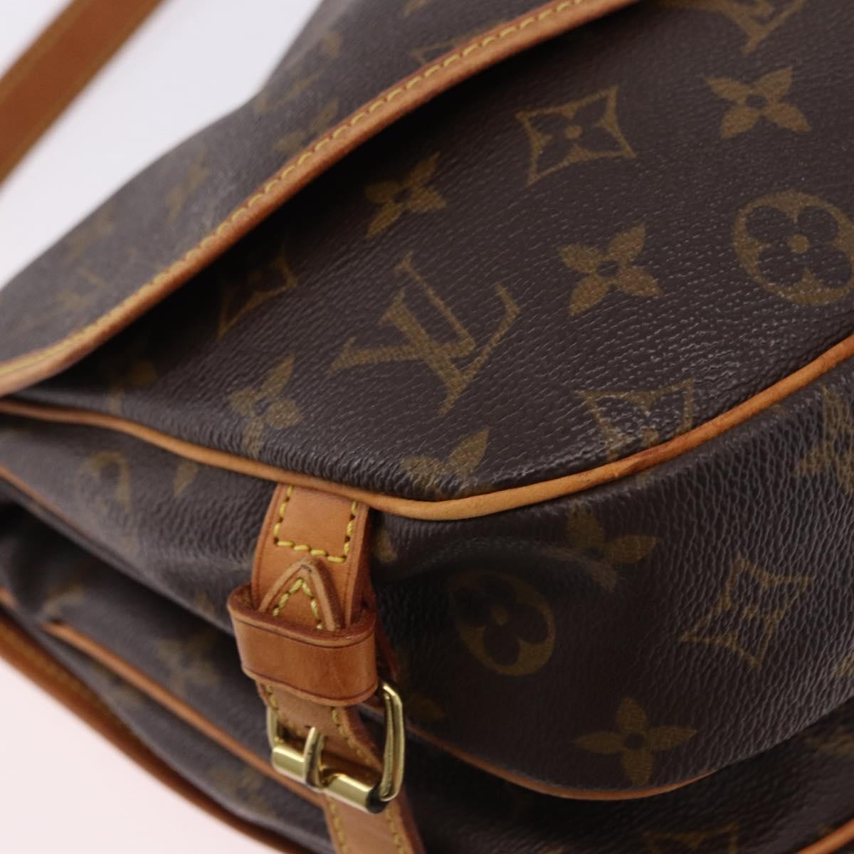 Louis Vuitton Saumur Monogram Brown Canvas Shoulder Bag Bag (Pre-Owned)