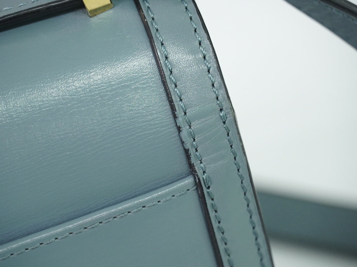 Loewe Barcelona Leather Blue Leather Shoulder Bag Bag (Pre-Owned)