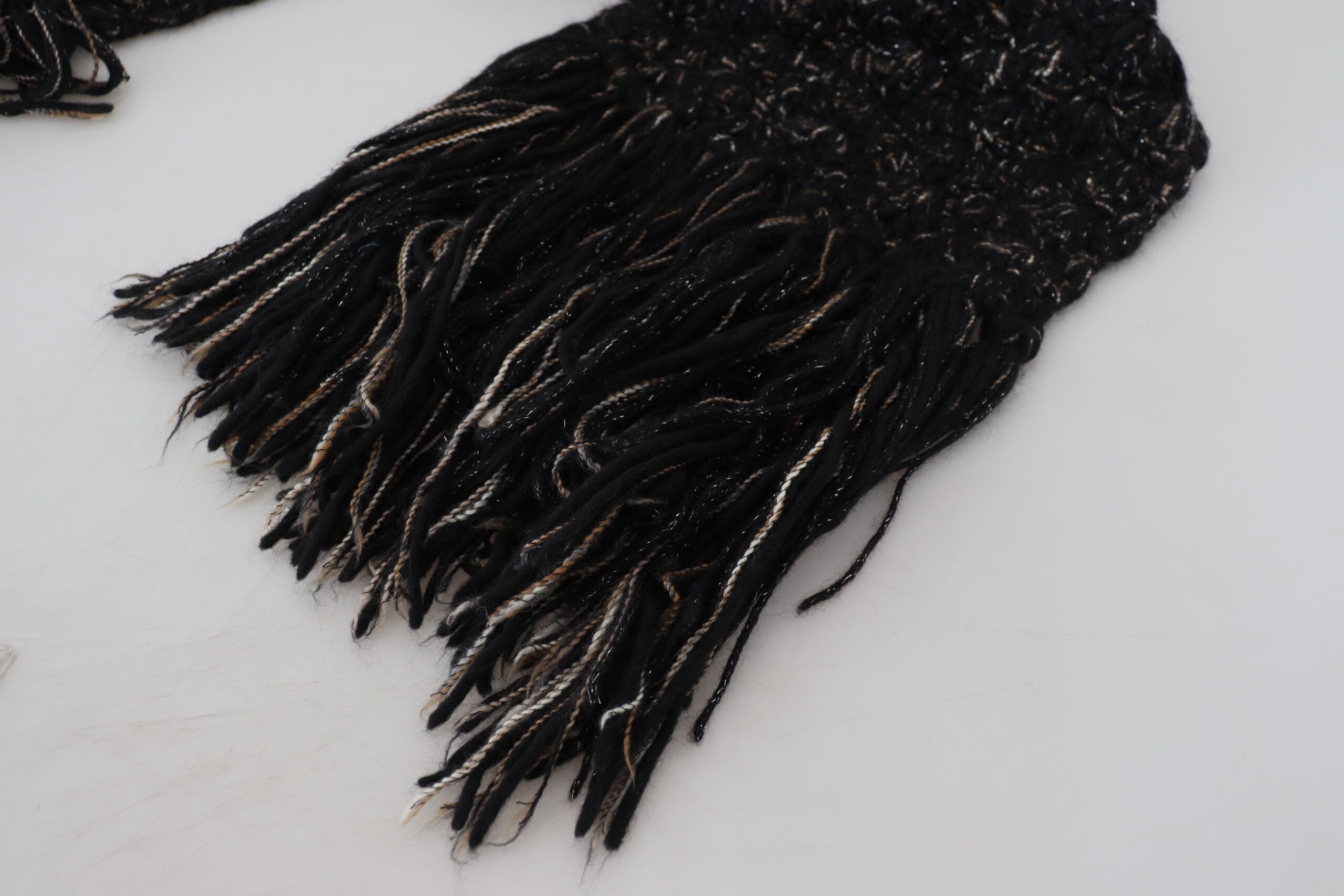 Dolce & Gabbana Elegant Virgin Wool Blend Black Women's Scarf