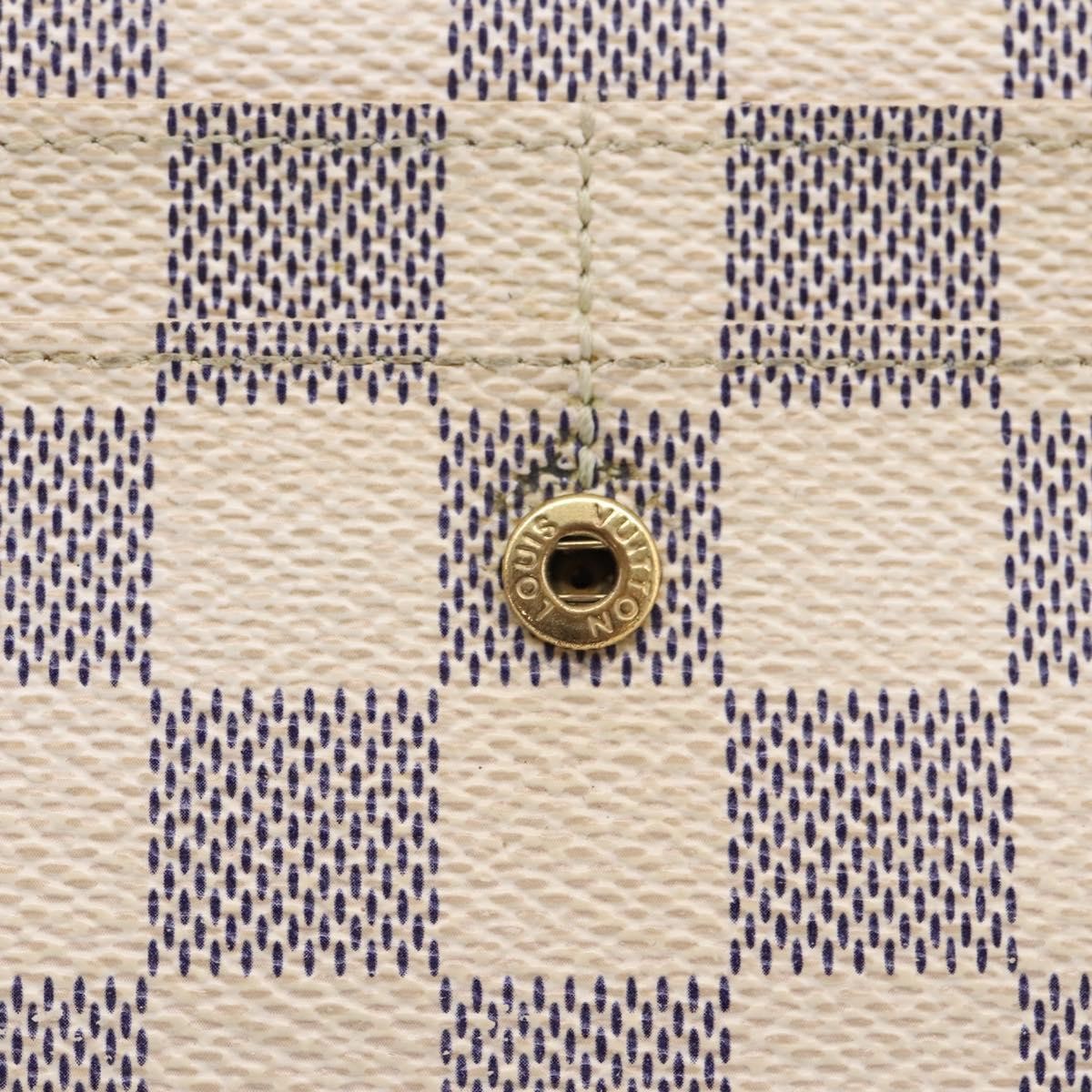 Louis Vuitton Sarah Damier White Canvas Wallets Accessory (Pre-Owned)