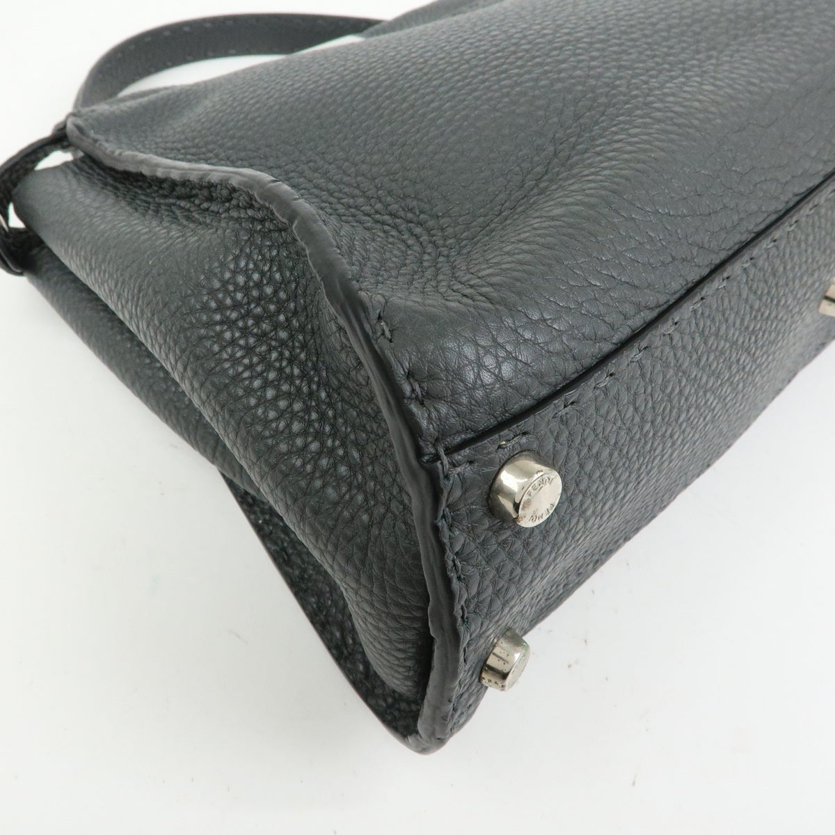 Fendi Selleria Peekaboo Leather Gray Leather Handbag (Pre-Owned)