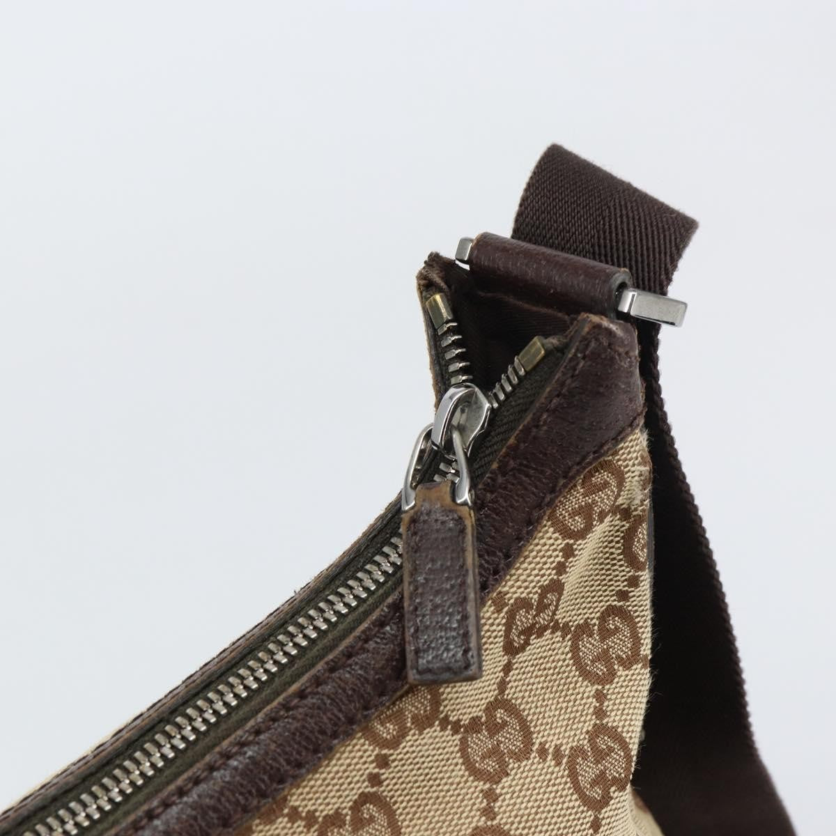 Gucci Gg Canvas Canvas Beige Canvas Shoulder Bag Bag (Pre-Owned)