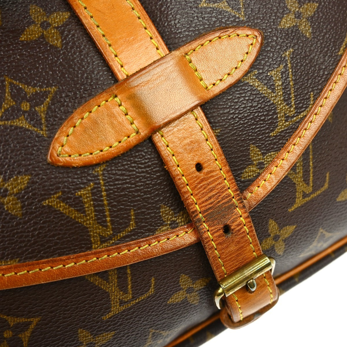 Louis Vuitton Saumur Monogram Brown Canvas Shoulder Bag Bag (Pre-Owned)