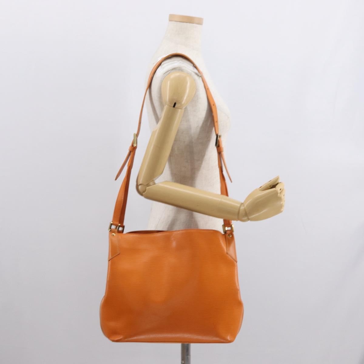 Louis Vuitton Mandara Epi Leather Orange Leather Shoulder Bag Bag (Pre-Owned)