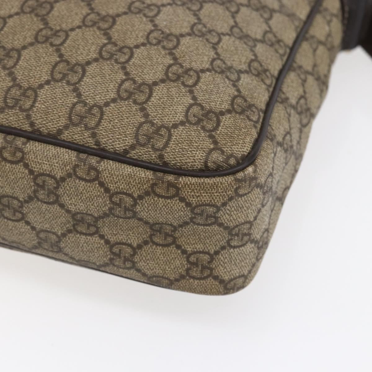 Gucci Front Zip Messenger Gg Coated Canvas Brown Canvas Shoulder Bag Bag (Pre-Owned)