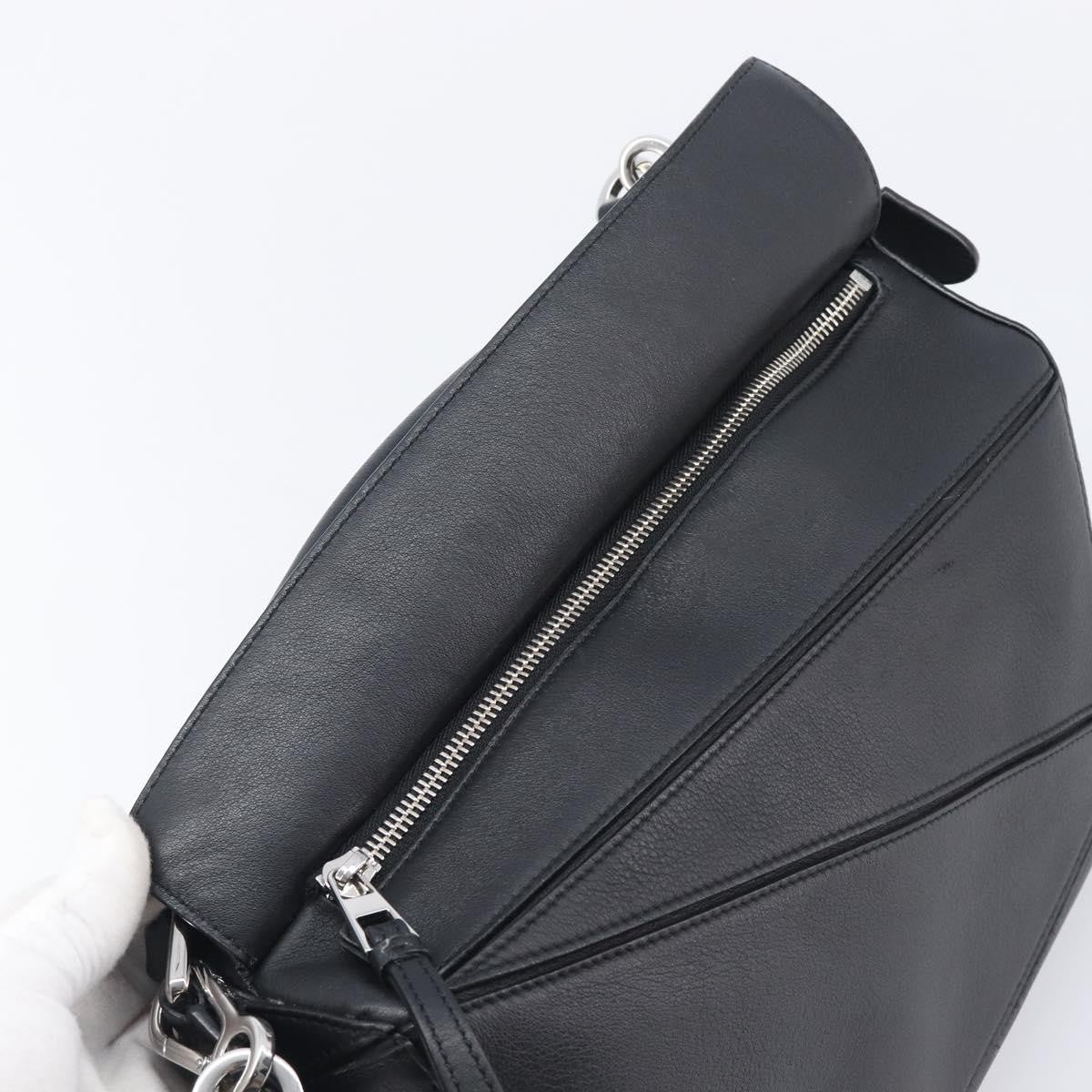 Loewe Puzzle Leather Black Leather Handbag (Pre-Owned)