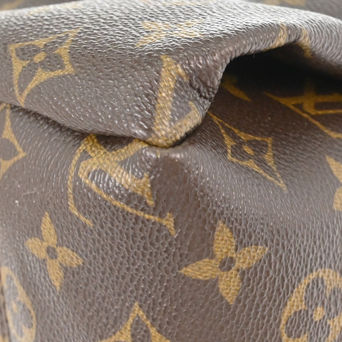 Louis Vuitton Artsy Monogram Canvas Brown Canvas Handbag (Pre-Owned)