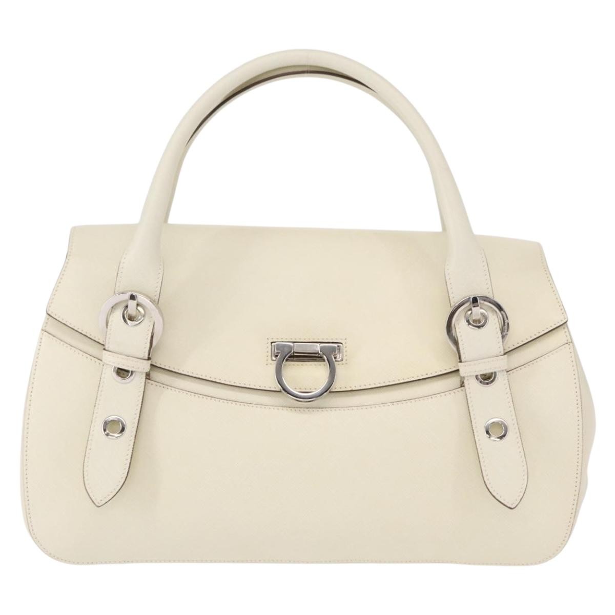 Salvatore Ferragamo Gancini Leather White Leather Shoulder Bag Bag (Pre-Owned)