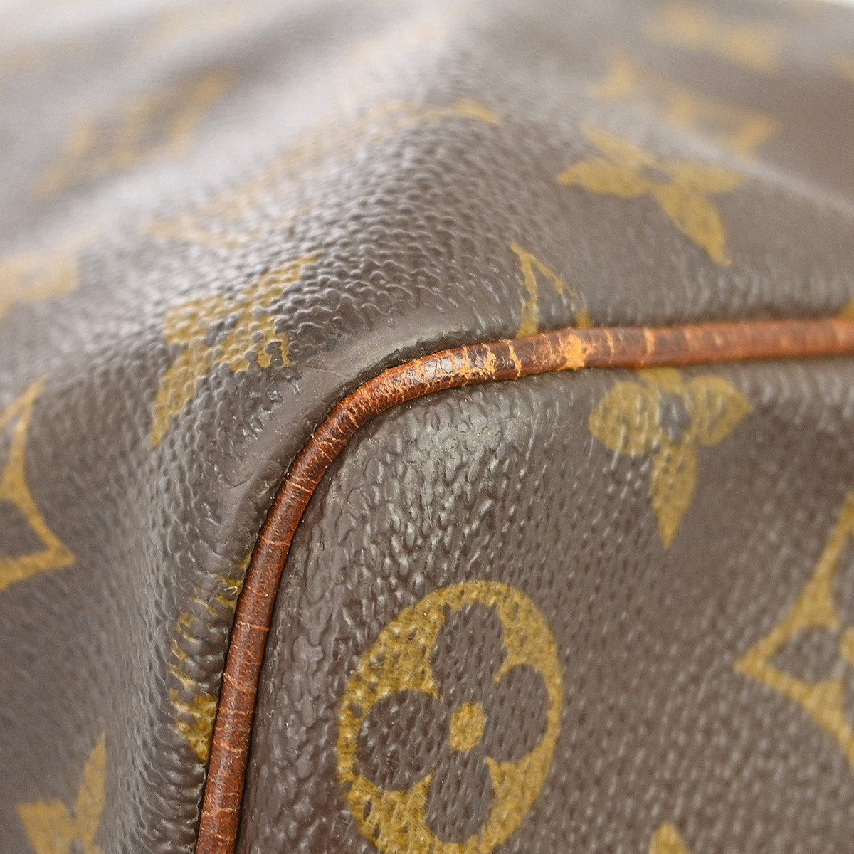 Louis Vuitton Keepall Monogram Canvas Brown Canvas Travel Bag Bag (Pre-Owned)