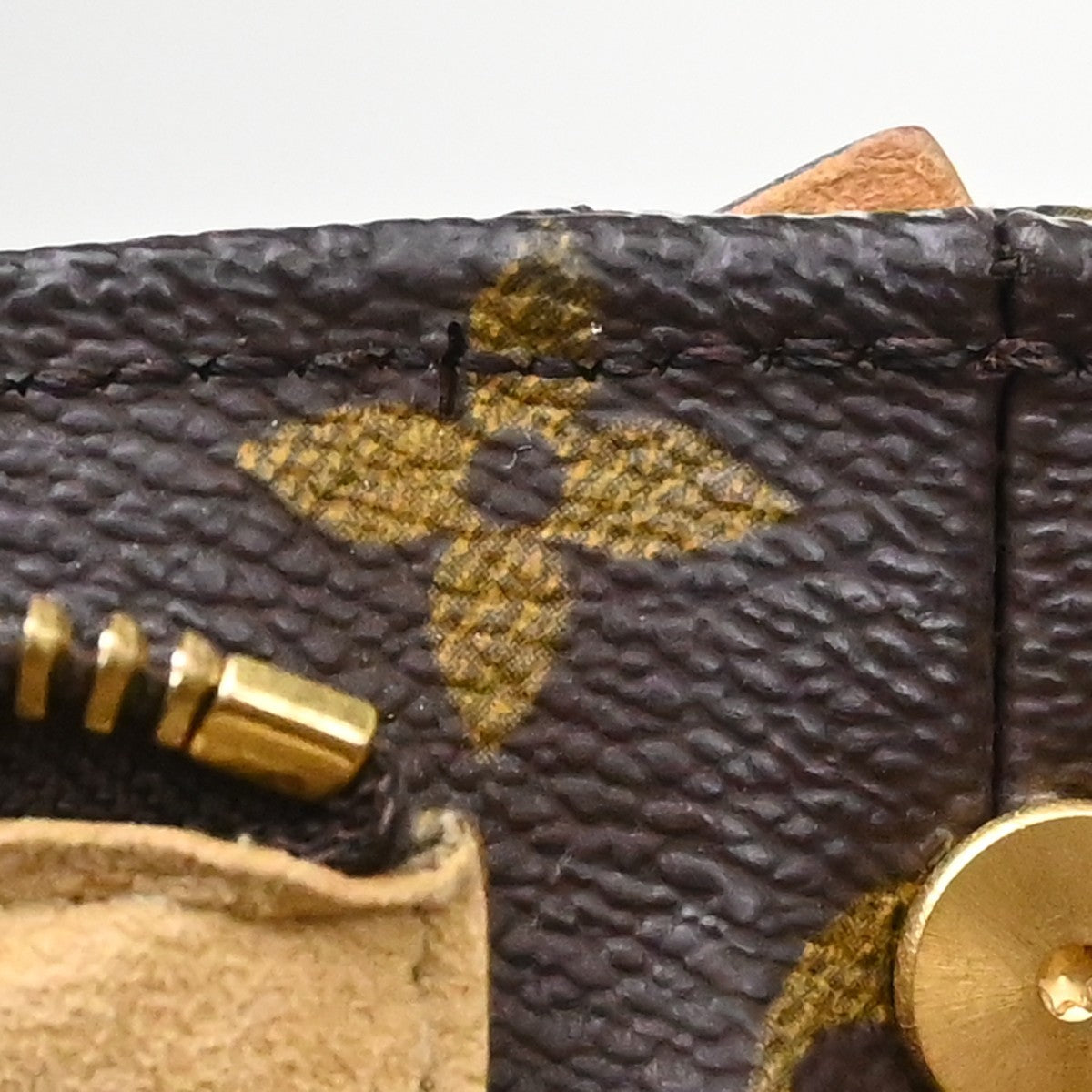 Louis Vuitton Looping Monogram Canvas Brown Canvas Handbag (Pre-Owned)